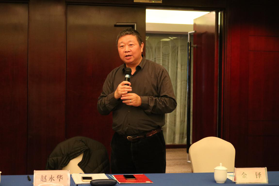 大学校长助理郭林松向与会人员全面介绍了杭电的总体情况及办学特色